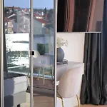 Dedaj - Penthouse Auri Lägenhet *