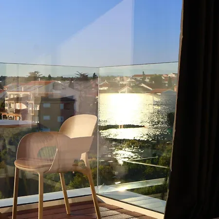 Dedaj - Penthouse Auri * Задар