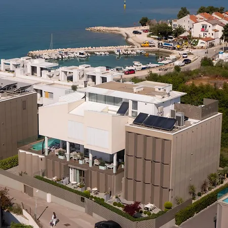 Dedaj - Penthouse Auri Apartamento *