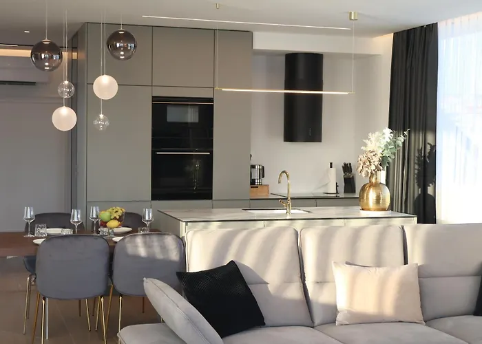 Dedaj - Penthouse Auri Апартаменты *