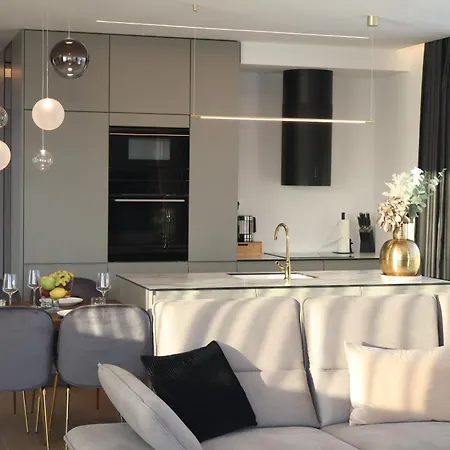 Dedaj - Penthouse Auri Apartment *