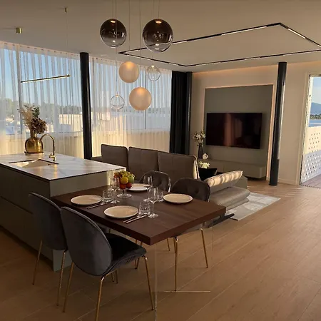 Apartment Dedaj - Penthouse Auri *