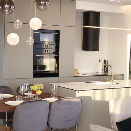 Apartment Dedaj - Penthouse Auri