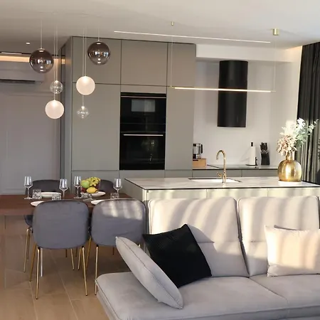 Apartment Dedaj - Penthouse Auri *