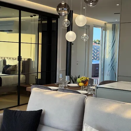 Dedaj - Penthouse Auri Lejlighed *