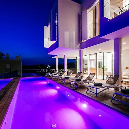 Apartment Dedaj - Penthouse Auri