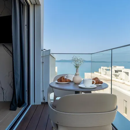 Dedaj - Penthouse Auri Apartamento