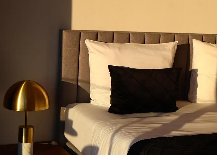 Dedaj - Penthouse Auri Apartman *