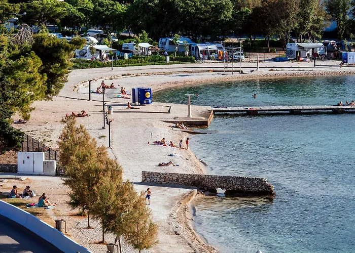 Dedaj - Penthouse Auri Lägenhet *